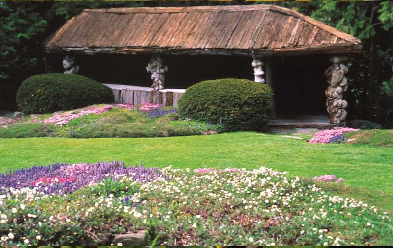 Totem Pole Lodge